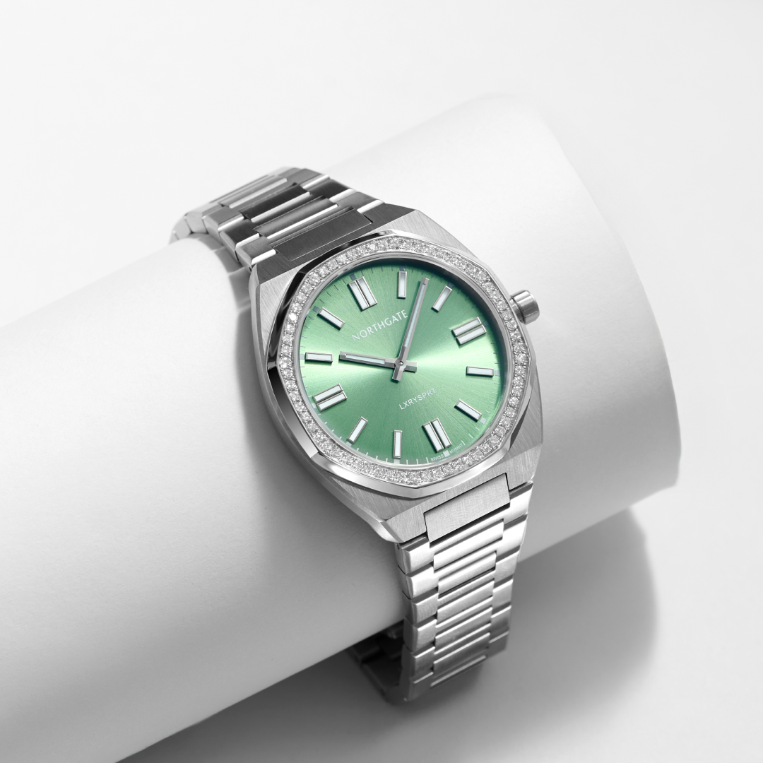 Frame-1984078396.png Northgate Club Sage Green diamond silver size 40mm - Image 1